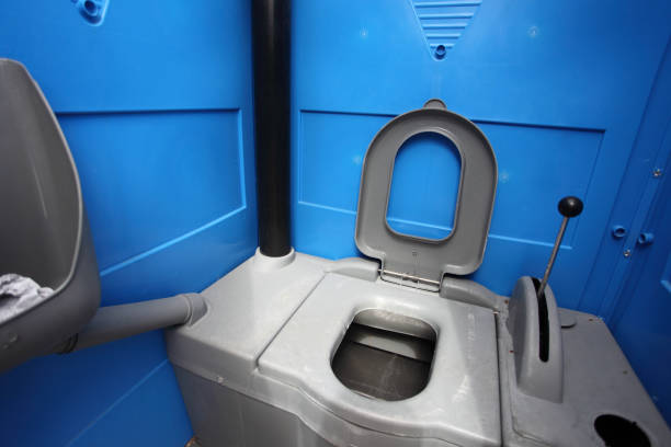 Best Portable restroom trailer rental  in Appleton, MN