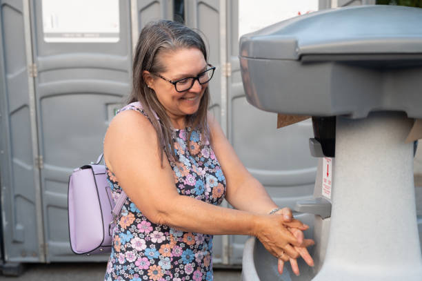 Affordable portable toilet rental in Appleton, MN